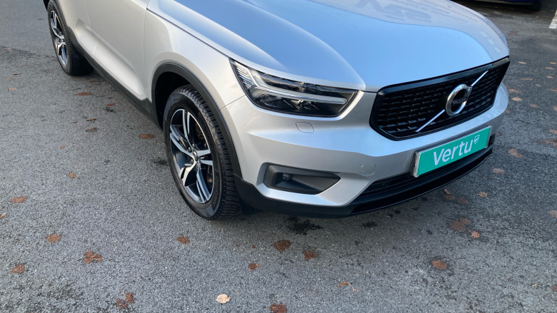 Volvo Xc40 2.0 D3 R DESIGN 5dr AWD Geartronic Diesel Estate
